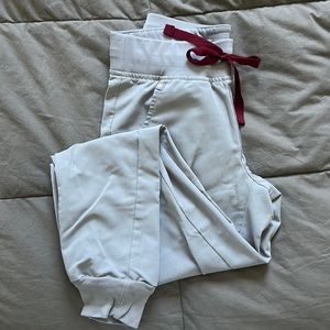 Figs Women's Zamora 2.0 -Petite Jogger Scrub Pants